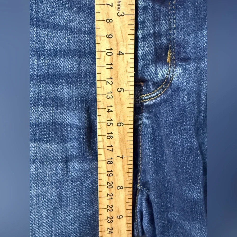Judy Blue Ella‎ Mid Rise Hand Sand Classic Skinny Jeans Medium Wash Size 27 (5)